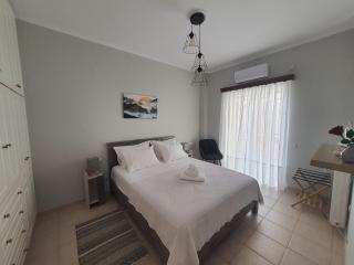 Gik Houses - Zakharo - 8