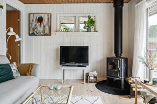 Easy Living In The Flowering Garden By Sejerø Bay - - 1