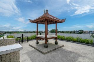 Eco Elegance Villa with Rooftop and Paddy Field View - Canggu - 4