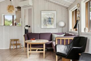 Open Spaces And Cozy Corners In Ristinge - Humble - 9