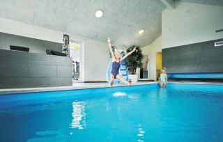 Eight-Bedroom Holiday Home Frederiksværk With A Room Hot Tub 03 - Melby - 9