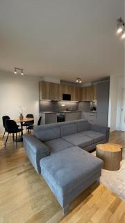 Modern Stylish Apartment with Private Garage - Prag - 8