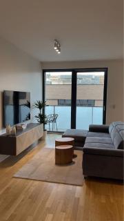 Modern Stylish Apartment with Private Garage - Prag - 2
