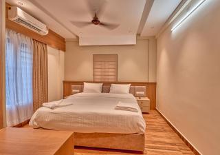 Ridge View Pool Suites Wayanad by VOYE HOMES - Sultan Bathery - 8