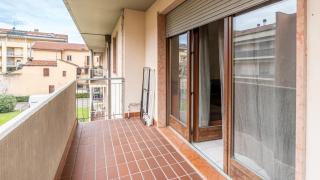 Fiera Verona Bright Apartment with Balcony! - Verona - 3