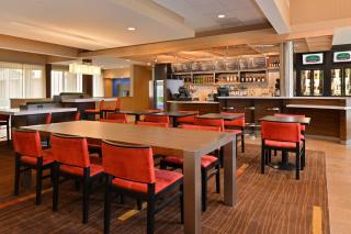 Courtyard by Marriott Dallas Northwest - 6