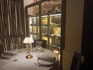 Habitación ideada para parejas con Jacuzzi, desayuno romántico y opción de cenas en su restaurante - 2