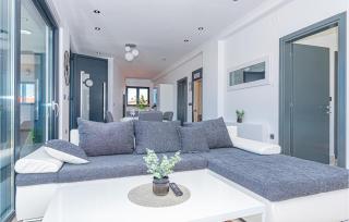 Lovely Apartment In Sibenik With Sauna - Šibenik - 8