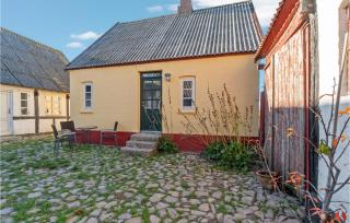 Lovely Home In Nexø With Wifi - Neksø - 1