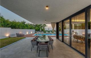 Villa Eleven - 3