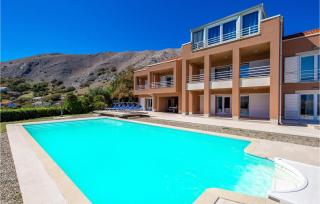 5 Bedroom Awesome Home In Pag - Pag - 1