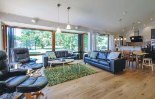 Awesome Home In Löttorp - 8