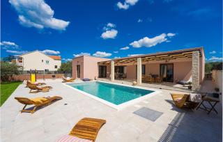 Villa Skyfall - 0