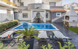 3 Bedroom Amazing Home In Vodice - 0