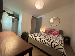 Comfortable A C, nice decor - Le Luc - 6