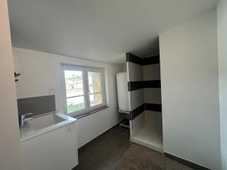 Comfortable A C, nice decor - Le Luc - 3