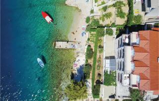 Two-Bedroom Apartment In Stanici - Stanići - 1