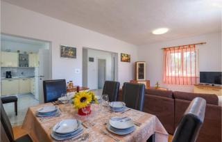 House Irma Labin - 3