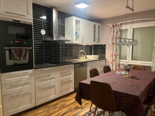 Family Aparment-Cozy Corner for All - 0