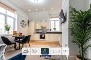 2 Bedroom Apartments By Smart Apartments Short Lets & Serviced Accommodation Apartment Southampton With Free WiFi - Southampton - 5
