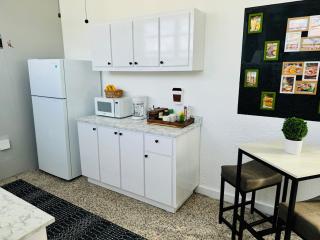 Savvys Place - Ponce - 2