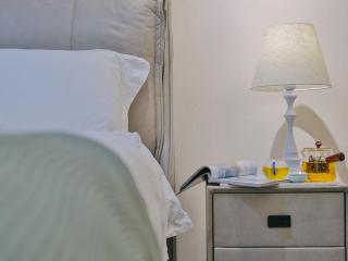 Annie Apartment - only 120 metres from Metro Line 2 Exit B of Chuanxingulou - 2
