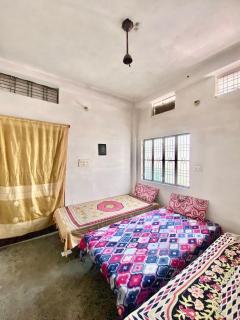 Vaishnav Stay - 7