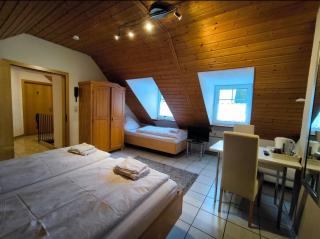 Pension im Charme der 90er - 3