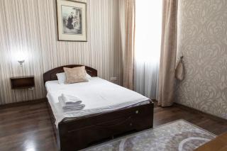Nur M Hotel - Yakkasaray - 3