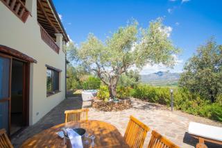 Villa Ginepro con Jacuzzi e Vista Mare - 2