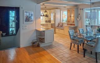 Lovely Home In Uddevalla With Kitchen - 6