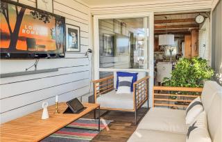 Lovely Home In Uddevalla With Kitchen - 3