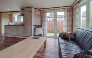 Nice Home In Heinkenszand With Wifi - heinkenszand - 4
