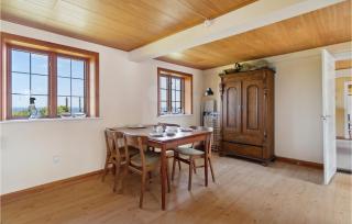 3 Bedroom Cozy Home In Østermarie - Østermarie - 7