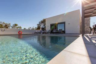 Menta Villa by Vintage Travel - Tavronitis - 0