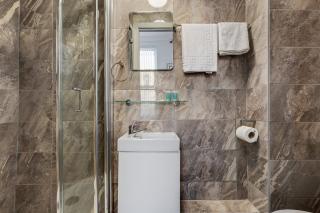 Thirlmere House - Air Host & Stay - 5 Bedrooms - Liverpool - 2
