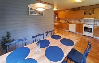 Gorgeous Home In Reksteren With Kitchen - - 5