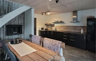 Awesome Home In Urangsvåg With Wifi - Ervik - 4