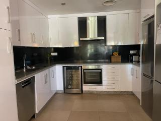 Lovely accommodation in the best location 10-12 beds! - Marbella - 4