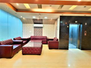 Hotel Sunshine Park -- Near Anand Vihar Terminal - Ghaziabad - 8