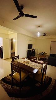 Cozy Stays - Noida - 5