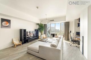 Stylish & Modern 3BR Apartment in Marina Stunning Views - Dubai - 9