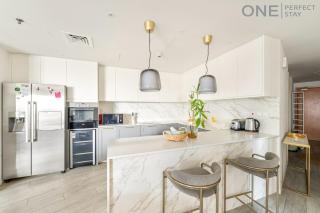 Stylish & Modern 3BR Apartment in Marina Stunning Views - 5