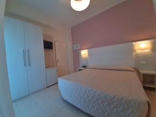 Hotel Foschi-Peninsula - Bellaria-Igea Marina - 6