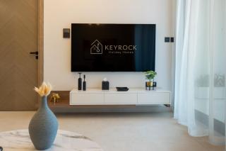 Keyrock Living - Binghatti Canal Luxury Stay - 3