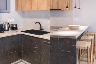 Awesome 2BR Apartment in Katechaki by UPSTREET - Atene - 1
