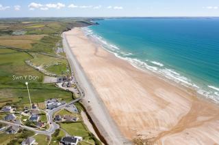 Modern Luxury Steps from Newgale Beach Bliss for up to 10 People - Newgale - 7