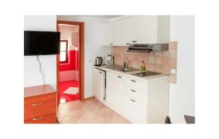 Awesome Apartment In Cres With Wifi - Cres - 0