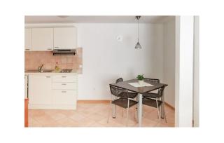 Awesome Apartment In Cres With Wifi - Cres - 8
