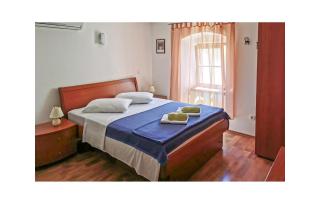 Awesome Apartment In Cres With Wifi - Cres - 7